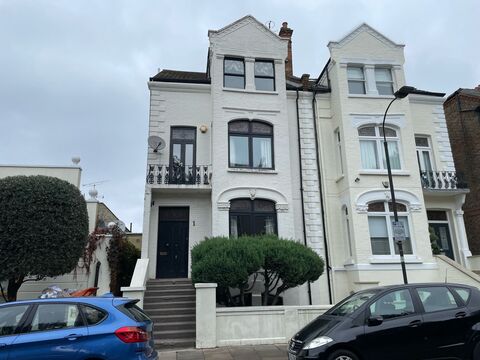  view of Ranelagh Gardens Flat