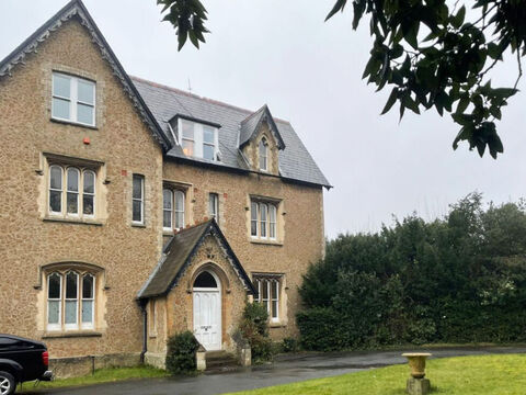  view of Cross Lanes, Guildford GU1 Flat