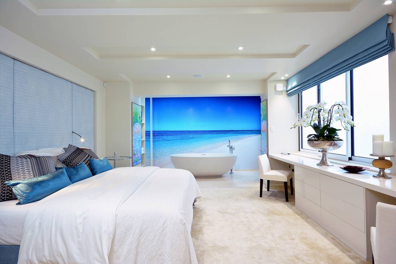 statement-bath, statement-wallpaper, contemporary