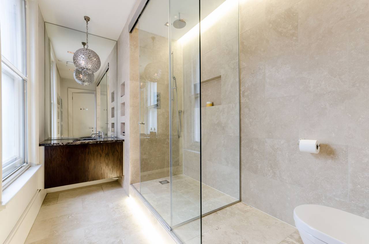 hotel-chic, contemporary, cream