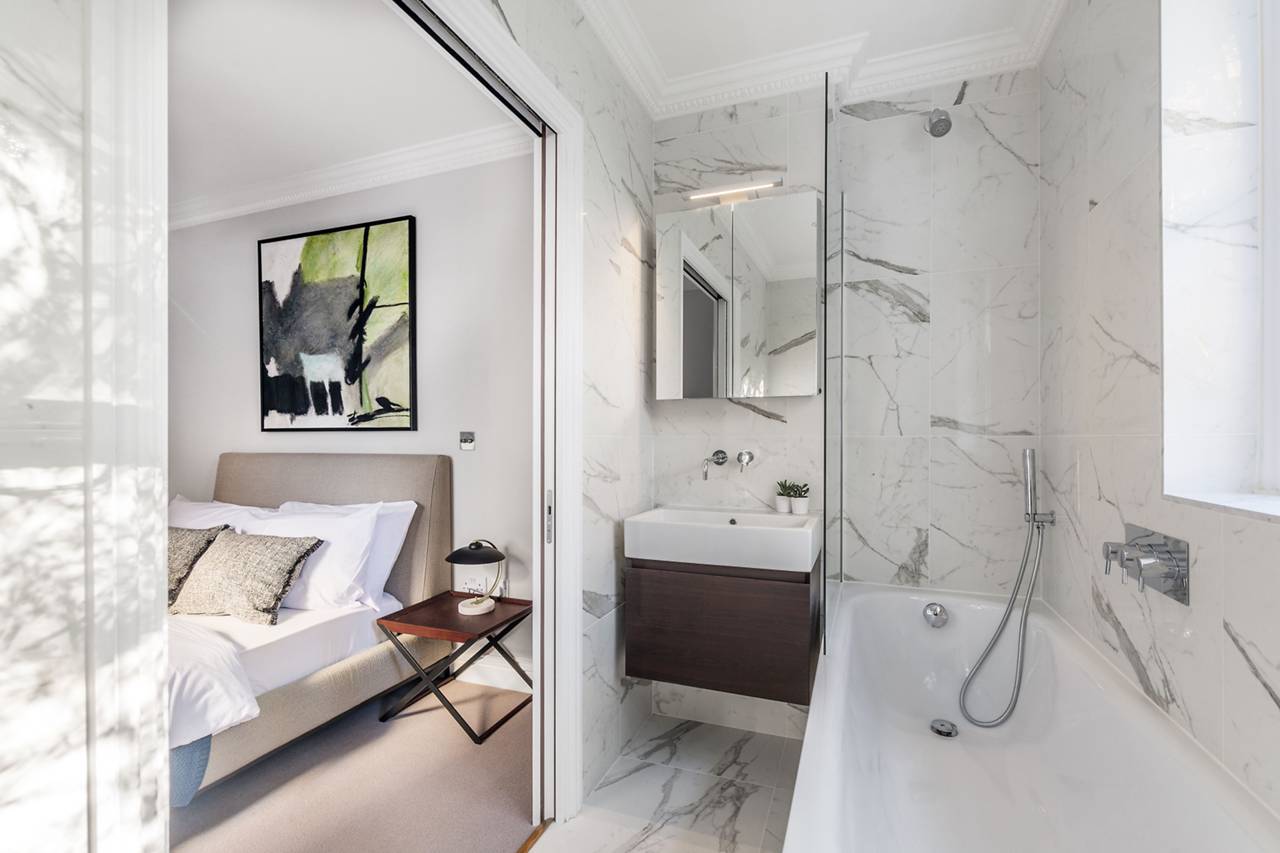 hotel-chic, contemporary, grey