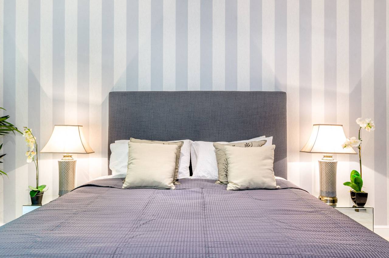 feature-lighting, contemporary, grey, white