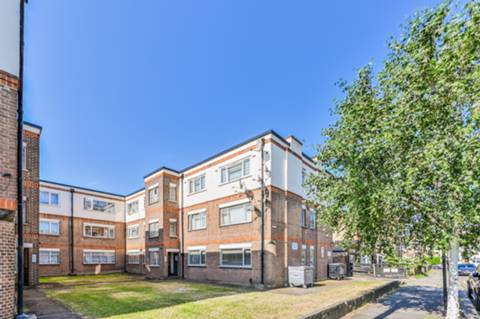 Exterior view of New Road, N22 Flat